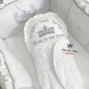כרית הגשה לברית דגם בן בא לנו אפור