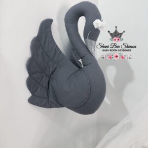 ברבור לקיר אפור וכסוף