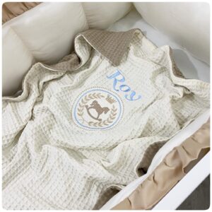 שמיכת פיקה דגם סוס נדנדה רקום